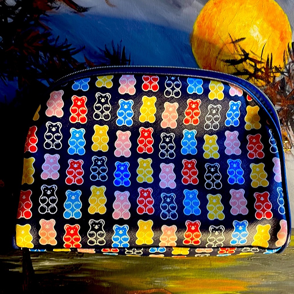 Gummy bear zip up bag.
